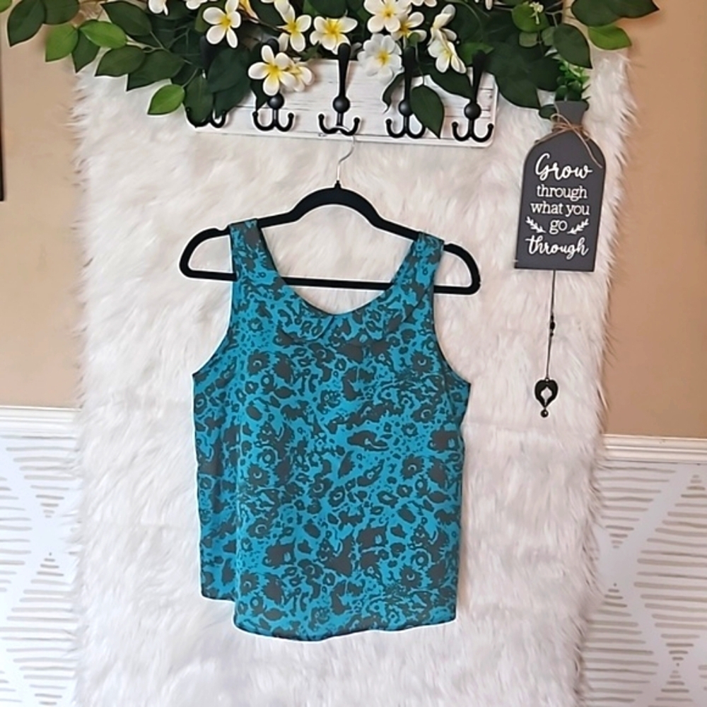 I Love H81 Peter Pan Collar Bow-Tie Back Sleeveless Blouse